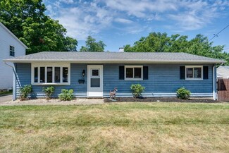 1004 Hayes Ave, Willoughby, OH 44094