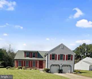 800 Cypress Point Cir, Bowie, MD 20721