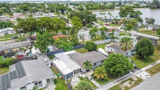 5601 SW 38th St, Davie, FL 33314