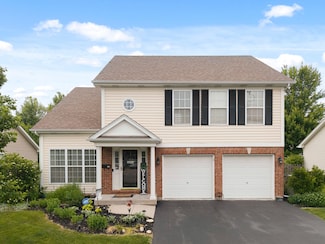 423 W Taylor St, Dekalb, IL 60115