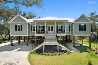 316 Leonhard Ave, Bay St. Louis, MS 39520