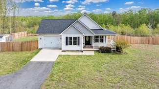 1400 Mountain Cut Rd, Appomattox, VA 24522