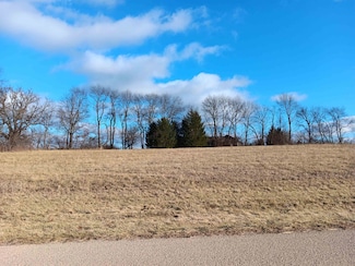 18 Susquehanna Rd, Galena, IL 61036