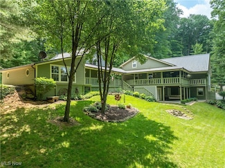 2461 Trailwood Dr SW Unit 18D, Carrollton, OH 44615