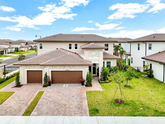 12228 SW 43rd St, Davie, FL 33330