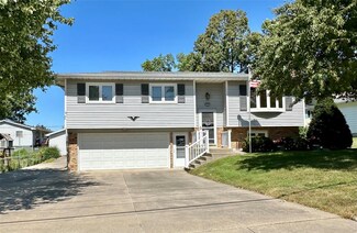 215 W Ingledue St, Marshalltown, IA 50158