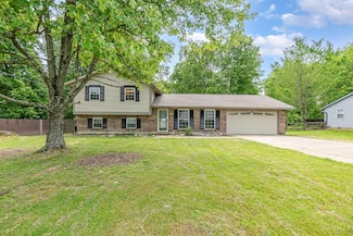 1159 Ferris Rd, Amelia, OH 45102