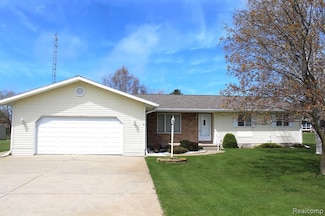 275 Madison St, Port Austin, MI 48467