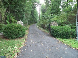 897 Bloody Spring Rd, Bethel, PA 19507
