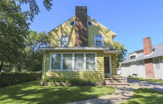 303 Alta Vista Ave, Waterloo, IA 50703