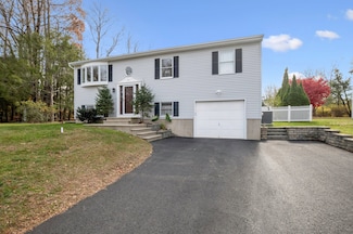 46 Cedar Knoll, Torrington, CT 06790