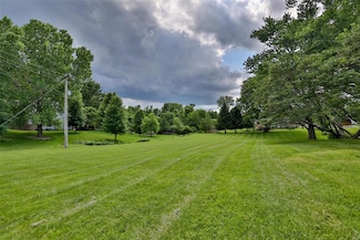 208 N Meridian Rd N, Glen Carbon, IL 62034