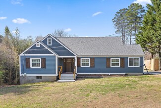 903 S Crest Rd, Chattanooga, TN 37404