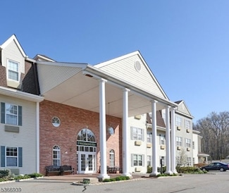 7206 Richmond Rd Unit 206, West Milford, NJ 07480