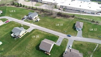 10 Grace Cir, Elkins, WV 26241