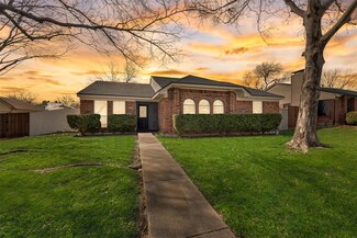 1220 Oak Park Dr, Dallas, TX 75232