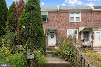 555 Martin St, Philadelphia, PA 19128