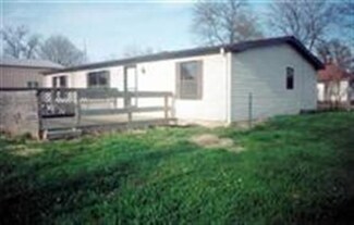 516 S Howard St, Oxford, IN 47971