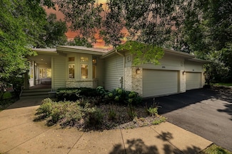 8991 Ferndale Ln, Eden Prairie, MN 55347