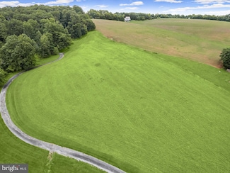 2500 Sams Creek Rd, Westminster, MD 21157