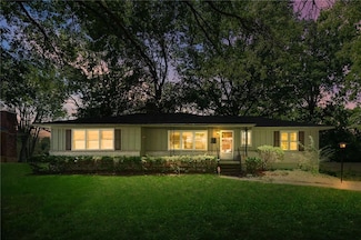 7616 Elm Ave, Raytown, MO 64138