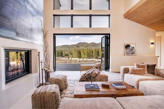 316 Juniper Rd, Sun Valley, ID 83353