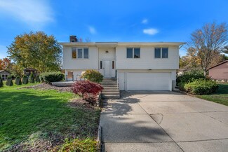 2719 Oldenburg Ct NE, Grand Rapids, MI 49525