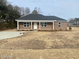 554 Forest Knolls Rd, Goldsboro, NC 27534