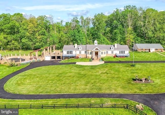8511 Leeds Manor Rd, Warrenton, VA 20186