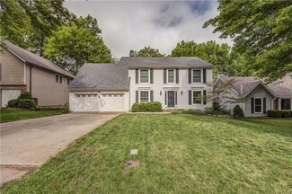 10570 Gillette St, Lenexa, KS 66215