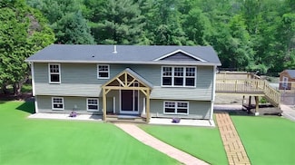 112 Cranberry Ridge Rd, North Scituate, RI 02857