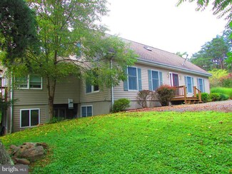 290 White Oak Trail, Paw Paw, WV 25434