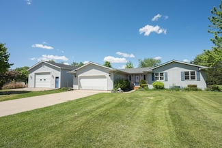 W5670 School Rd, Walworth, WI 53184