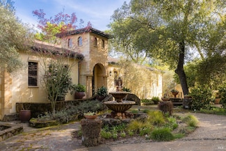18455 Half Moon St, Sonoma, CA 95476
