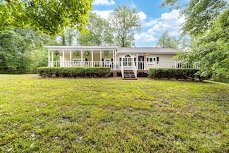 3716 Hamilton Dr, Gastonia, NC 28052
