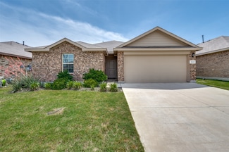 16421 Porterfield Ln, Justin, TX 76247