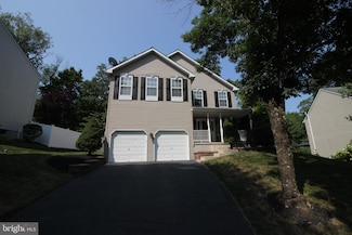 183 Ivy Ln, Zieglerville, PA 19492