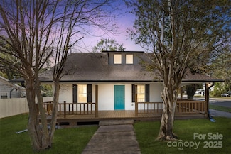 1000 Caldwell St, Statesville, NC 28677