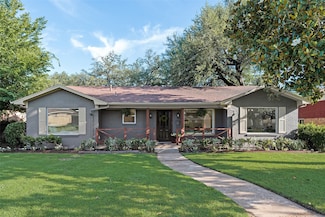 1720 Meadow Valley Ln, Dallas, TX 75232