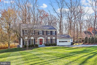 10305 Shesue St, Great Falls, VA 22066