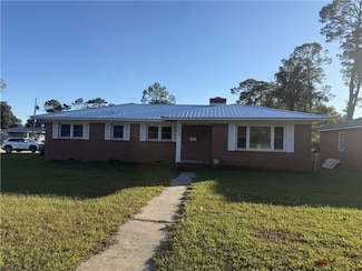 2222 Parkwood Dr, Brunswick, GA 31520