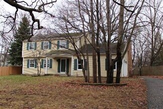 1200 Pine St, Batavia, IL 60510