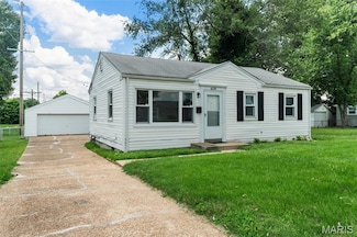 4539 Ashby Rd, Saint Ann, MO 63074