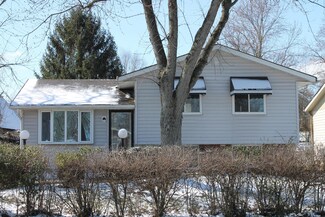 1709 Creekside Dr, Columbus, OH 43223
