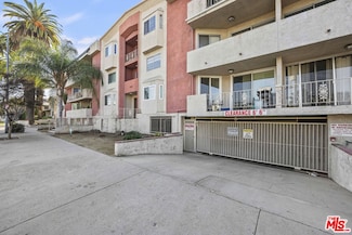 4705 Kester Ave Unit 204, Sherman Oaks, CA 91403