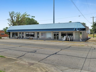 623 Main St, Liberty, TX 77575