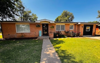 2901 W 11th, Plainview, TX 79072