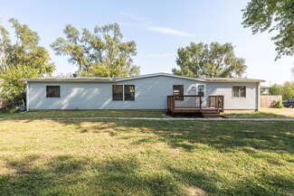 2519 S 17th St, Council Bluffs, IA 51501