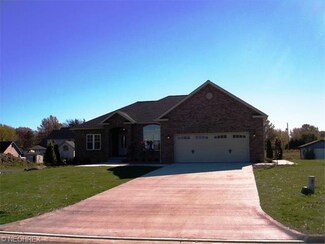 4815 Tree Line Trail, New Middletown, OH 44442