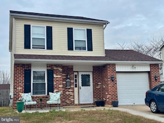 8 Honeysuckle Dr, Newark, DE 19702